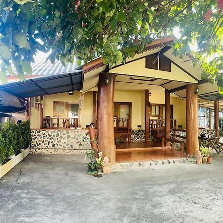 Lungsonhouse Pai Villa Exterior photo