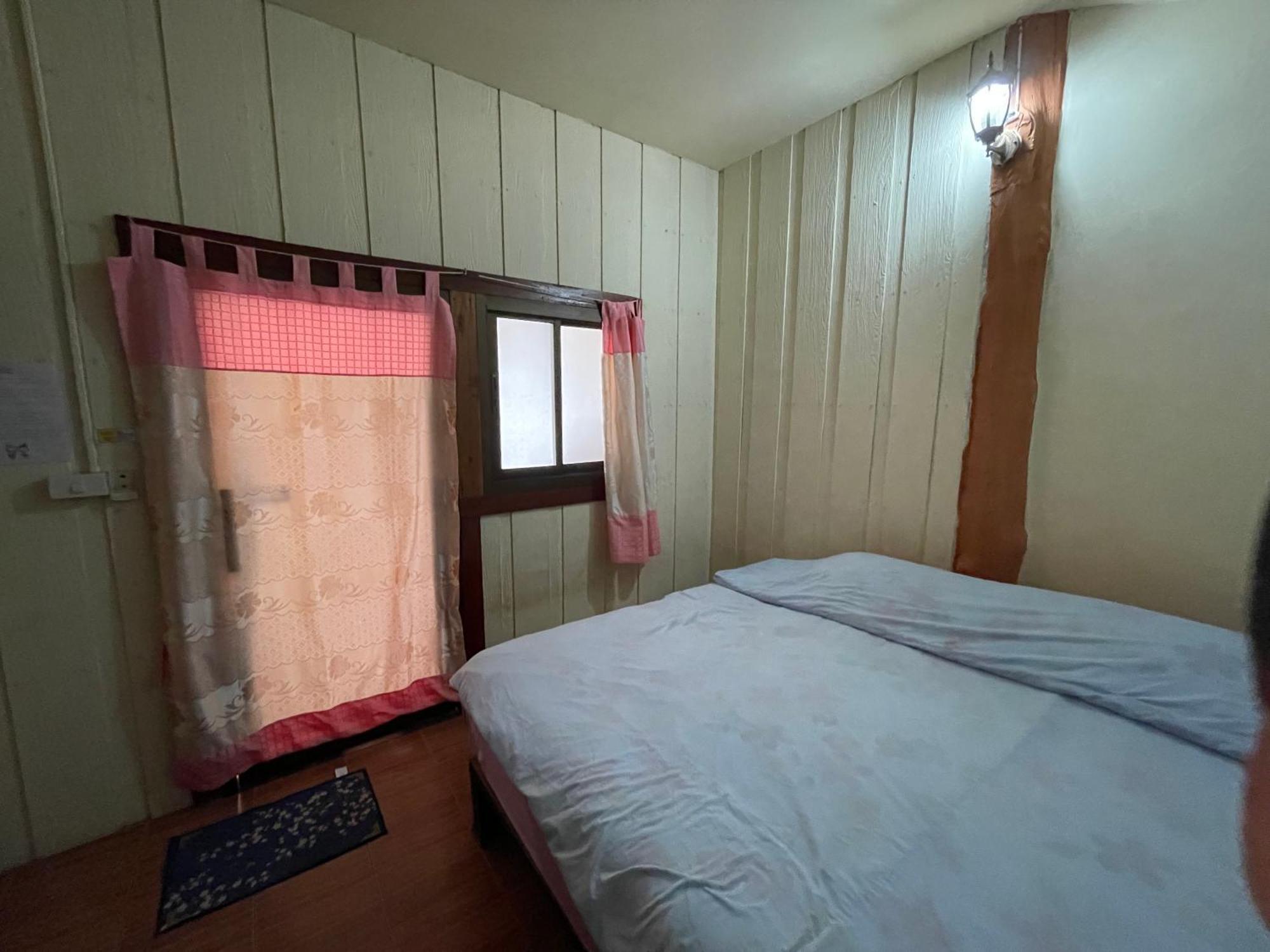 Lungsonhouse Pai Villa Room photo