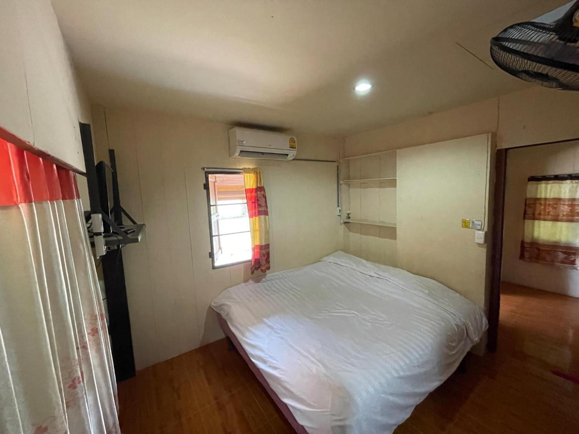 Lungsonhouse Pai Villa Room photo