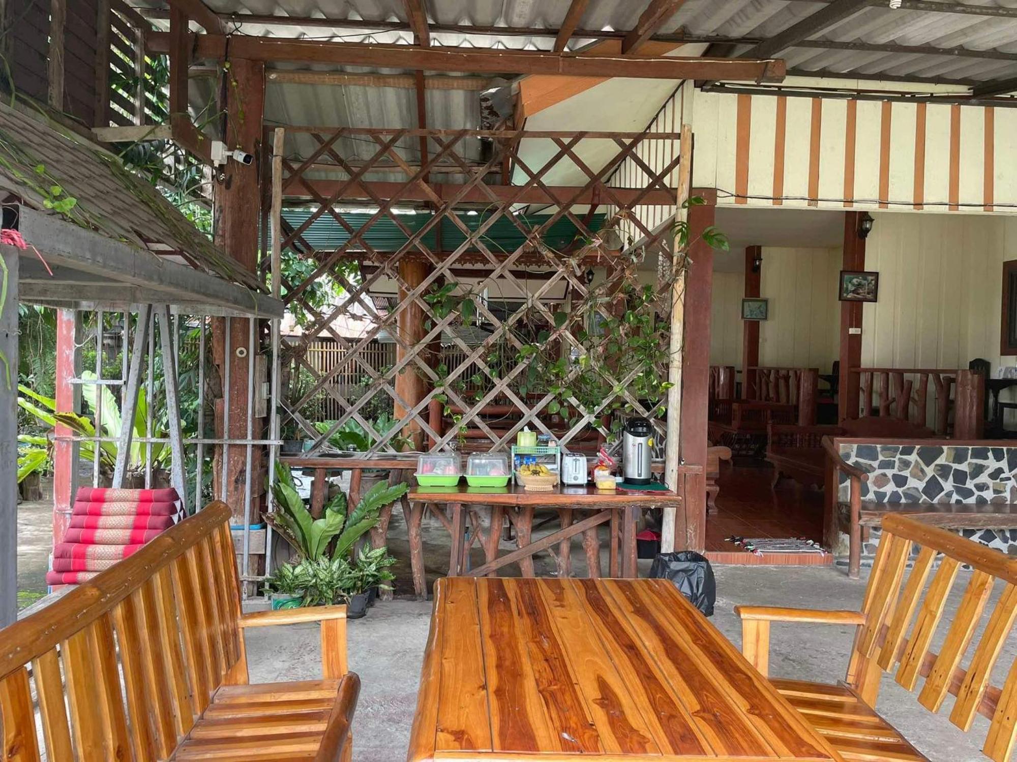 Lungsonhouse Pai Villa Exterior photo